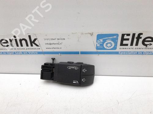 Used Steering wheel controls OPEL VIVARO A Van (X83) 2.0 CDTI (F7) (114 hp) 18631156