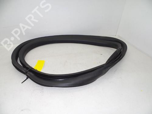 Used Rubber door seal VOLVO XC60 I SUV (156) 2.4 D / D3 / D4 AWD (163 hp) 18614010