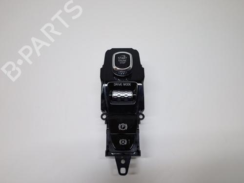 Used Switch Switch VOLVO XC60 II (246) T8 Hybrid Polestar AWD (405 hp) 33322205 33322205