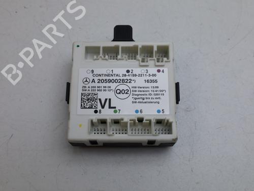 Used Electronic module MERCEDES-BENZ C-CLASS (W205) C 180 (205.040, 205.140) (156 hp) 31956672