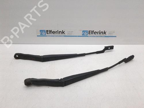 Used Front windshield wiper arm OPEL AMPERA (R12) EV 150 (151 hp) 18630848