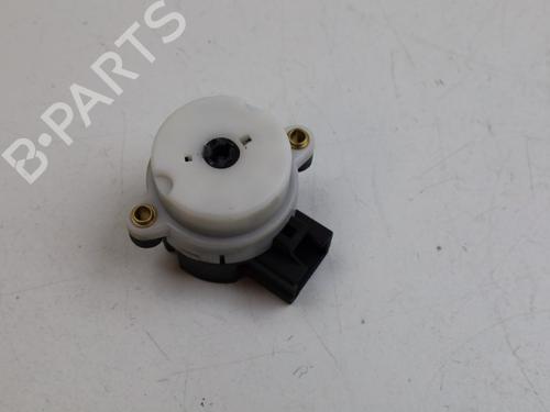 Pulsantiera VOLVO V70 II (285) 2.4 (140 hp) 31259619