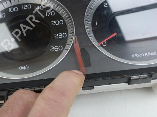 instrument-cluster-volvo-xc60-i-suv-156-2008-2009-2010-2011-2012-2013-2014-2015-2016-2017-2018-30587192 main image
