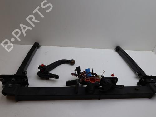 Used Tow ball/Mechanism MERCEDES-BENZ C-CLASS (W204) C 180 CGI (204.049) (156 hp) 31092733