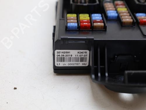 Fuse box VOLVO V60 II (225) T4 | BP33984572E1 - Image 5