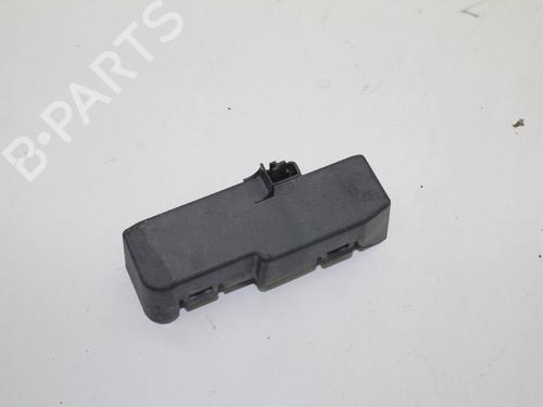 Used Fuse box SAAB 9-5 (YS3G) 2.0 TiD (160 hp) 18612601