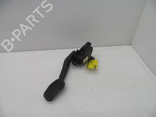 Used Pedal VOLVO S60 I (384) D5 (163 hp) 18615105