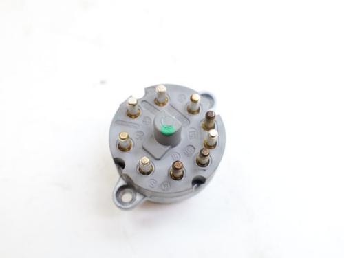 switch-volvo-c70-i-coupe-872-1997-1998-1999-2000-2001-2002-25219781 main image