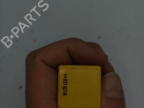 Used Electronic sensor SAAB 9-3 (YS3F, E79, D79, D75) 1,8t (150 hp) 18611531