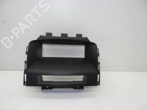Used Middle console OPEL ASTRA J (P10) 1.6 (68) (115 hp) 18618107