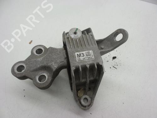 Used Engine mount Engine mount 18624379 18624379