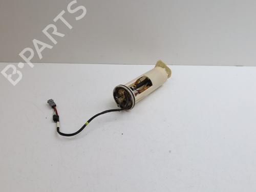 Used Fuel pump VOLVO V70 I (875, 876) 2.4 (144 hp) 29586664