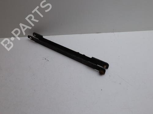 Right rear suspension arm VOLVO V70 II (285) 2.4 | BP31259586M15