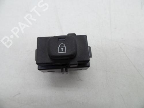 Used Switch Switch VOLVO XC60 I SUV (156) D5 AWD (185 hp) 18614624 18614624