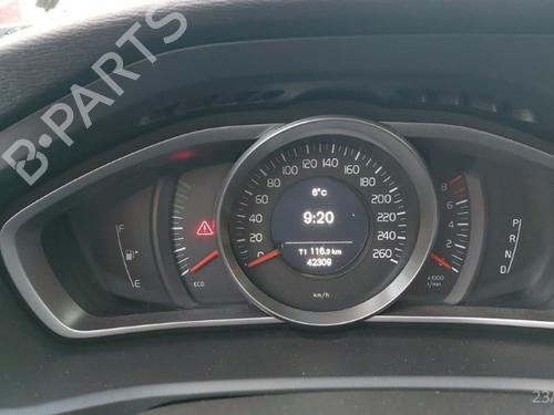 instrument-cluster-volvo-v40-hatchback-525-t4-gtdi-3134333431412870p3141287036011333-2012-2013-2014-2015-2016-2017-2018-2019-22647608 main image