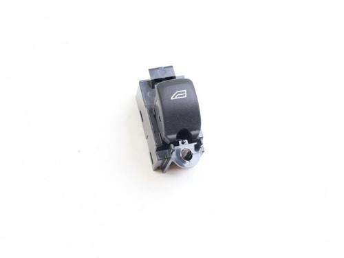 Used Switch VOLVO V60 II (225) D3 (150 hp) 29053133