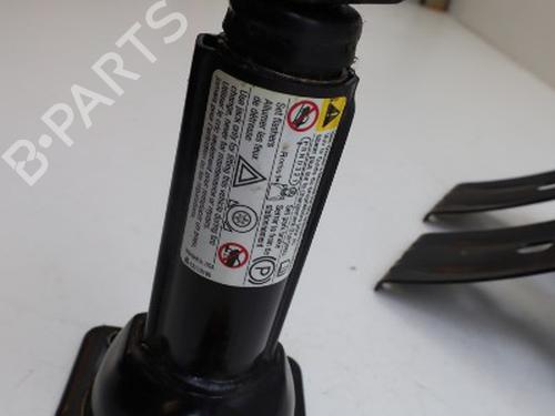 Zestaw narzędzi / podnośnik SAAB 9-7X 5.3 AWD | BP29954251C119