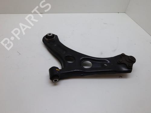 Used Right front suspension arm OPEL CORSA F (P2JO) CORSA-e (68) (136 hp) 18637676