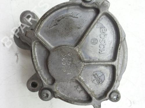 Used Vacuum pump VOLVO V70 III (135) 2.0 D (136 hp) 18622763