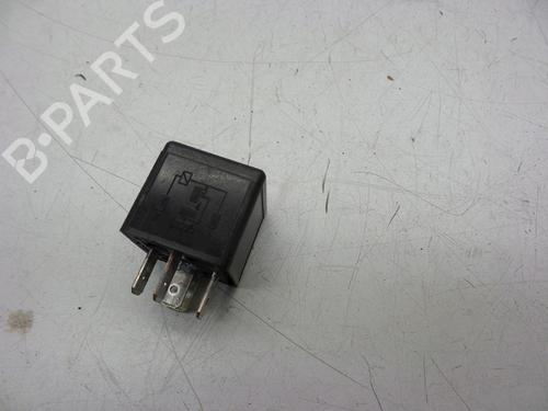 Used Electronic sensor Electronic sensor VOLVO V70 II (285) D5 (185 hp) 18625756 18625756