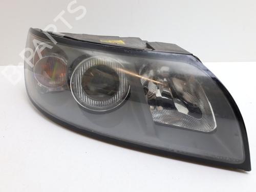 Used Right headlight Right headlight VOLVO V50 (545) 2.0 (146 hp) 40606393 40606393