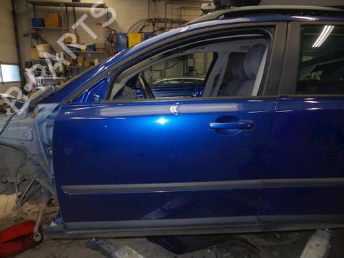 Used Left front door VOLVO V50 (545) 2.4 (170 hp) 18617768