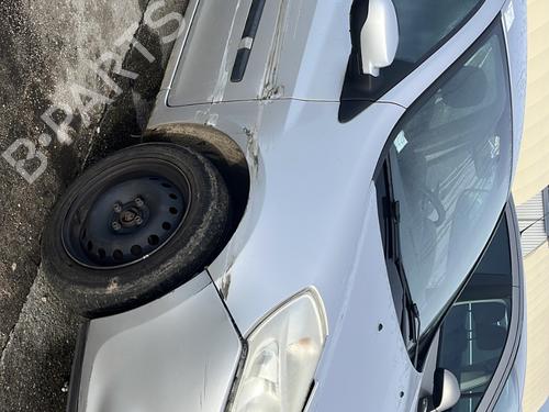 Fuse box RENAULT CLIO III (BR0/1, CR0/1) 1.5 dCi (BR17, CR17) | BP31909803E1