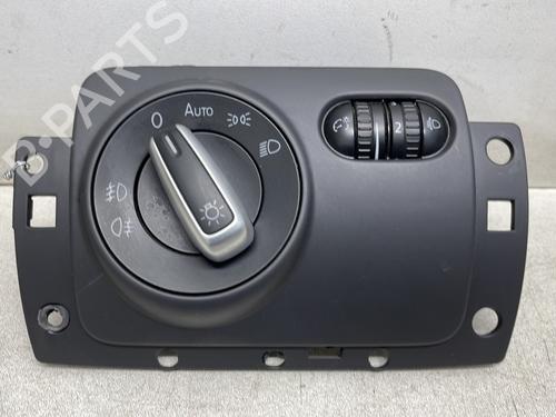 Used Headlight switch VW GOLF VI (5K1) 1.6 TDI (105 hp) 25821809