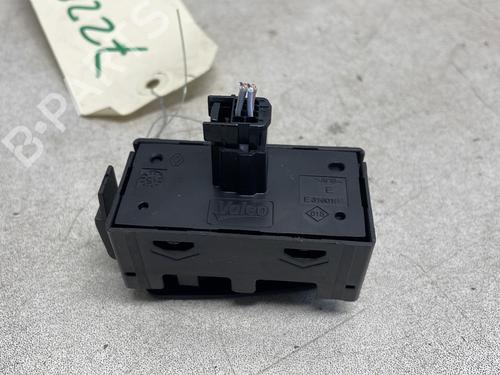 Switch DACIA SANDERO II TCe 90 (B8M1, B8MA, B8AC) | BP26156618I30 