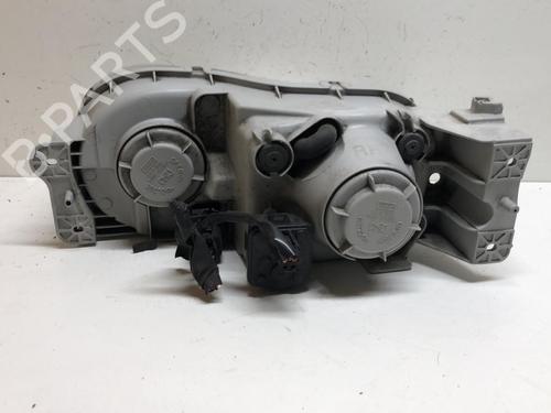 Right headlight HYUNDAI COUPE II (GK) 1.6 16V | BP18220213C29 