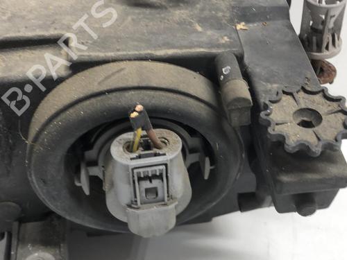 Right headlight BMW 3 (E46) 320 d | BP18227844C29 