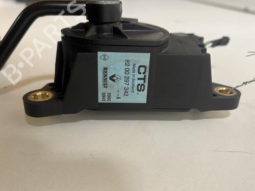 Pedal RENAULT CLIO III (BR0/1, CR0/1) 1.4 16V | BP24430055I4