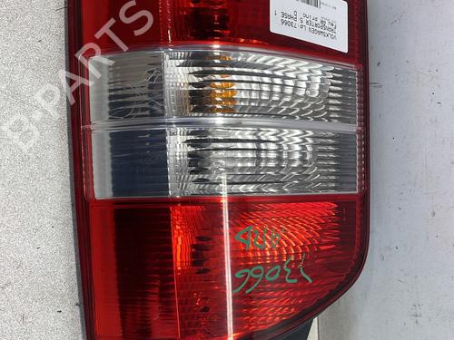 Used Right taillight Right taillight VW TRANSPORTER T5 Bus (7HB, 7HJ, 7EB, 7EJ) 2.5 TDI (174 hp) 28570827 28570827