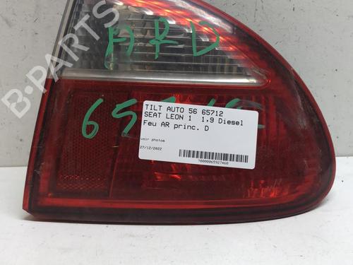 Used Right taillight SEAT LEON (1M1) 1.9 TDI (110 hp) 18223398
