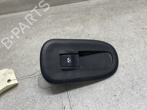 Used Right front window switch RENAULT MASTER III Van (FV) 2.3 dCi 145 FWD (FV0E, FV0F, FV0H, FV02, FV0M, FV0S,... (146 hp) 31088519