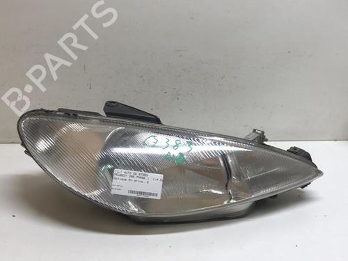 Used Right headlight PEUGEOT 206 Hatchback (2A/C) 1.4 i (75 hp) 18230278