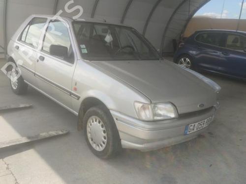 Right headlight FORD FIESTA III (GFJ) 1.3 Cat | BP18231520C29 