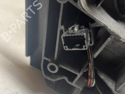 Used Left mirror RENAULT MEGANE III Hatchback (BZ0/1_, B3_) 1.5 dCi (BZ09, BZ0D, BZ1W, BZ29, BZ14) (110 hp) 18209425