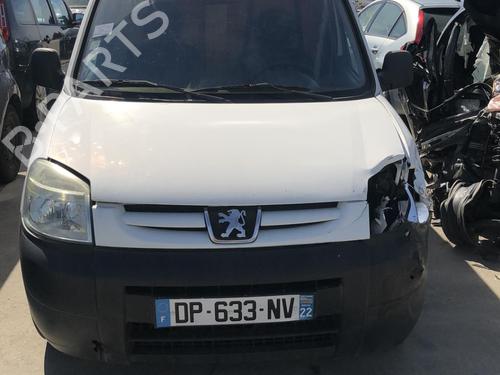 Right headlight PEUGEOT PARTNER Box Body/MPV (5_, G_) 2.0 HDi | BP18226998C29 