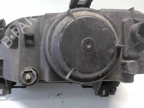 Used Right headlight RENAULT MEGANE Scenic (JA0/1_) 1.6 e (JA0F) (90 hp) 18215577