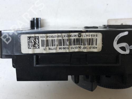 Used Climate control PEUGEOT 5008 (0U_, 0E_) 1.6 HDi (110 hp) 18218037