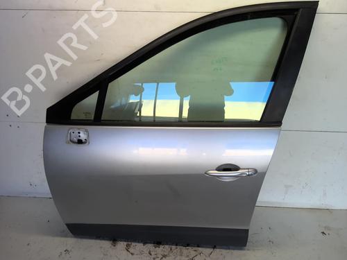 Used Left front door RENAULT SCÉNIC III (JZ0/1_) 1.5 dCi (110 hp) 18222257