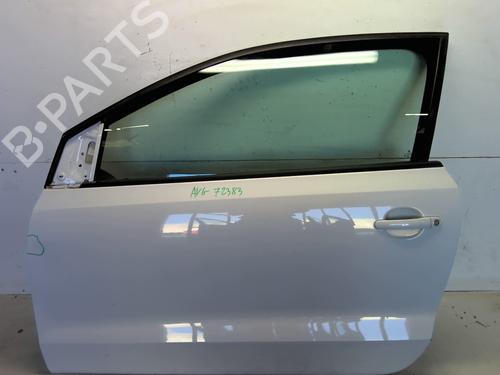 Used Left front door VW POLO V (6R1, 6C1) 1.0 (75 hp) 25821775