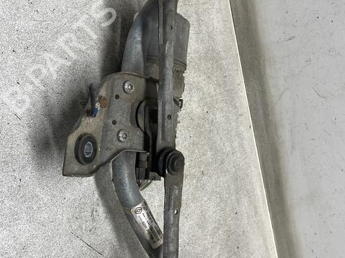 Used Front wipers mechanism Front wipers mechanism RENAULT TWINGO II (CN0_) 1.5 dCi (CN0E) (64 hp) 33738078 33738078