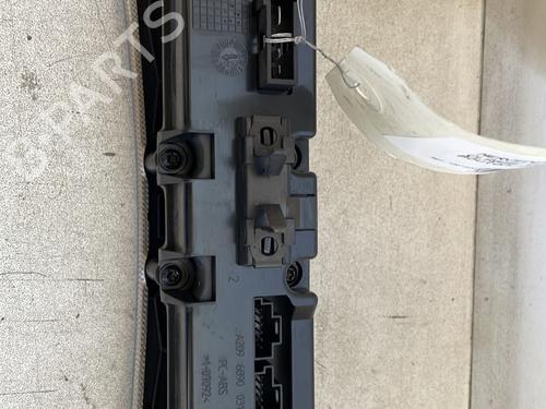 Used Switch Switch MERCEDES-BENZ CLK (C209) CLK 220 CDI (209.308) (150 hp) 25924417 25924417