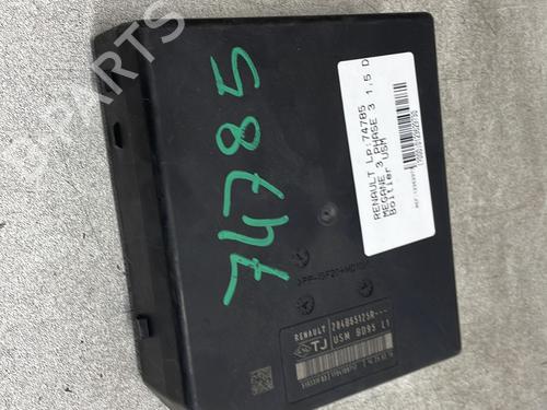 Used Fuse box Fuse box RENAULT MEGANE III Hatchback (BZ0/1_, B3_) [2008-2026] 33632081 33632081