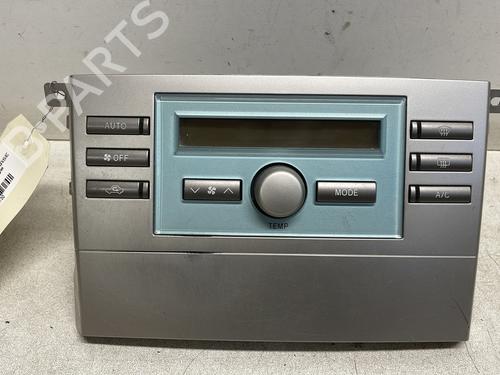 AC-Styringsenhed/Manøvreenhed TOYOTA COROLLA Verso (ZER_, ZZE12_, R1_) 2.2 D-4D (AUR10_, AUR10R) (136 hp) 25871313
