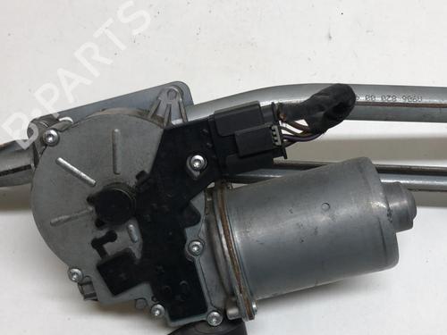 Used Front wipers mechanism Front wipers mechanism MERCEDES-BENZ SPRINTER 3,5-t Van (B906) 316 CDI (906.631, 906.633, 906.635, 906.637) (163 hp) 18223067 18223067