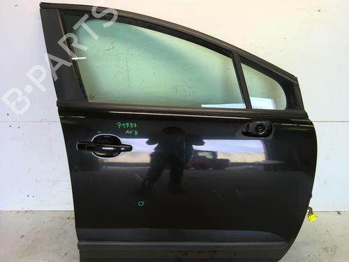Used Right front door PEUGEOT 5008 (0U_, 0E_) 1.6 HDi (112 hp) 25037457
