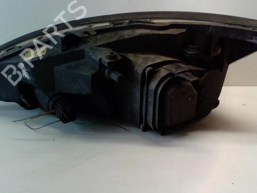Højre forlygte FORD FOCUS I (DAW, DBW) 1.6 16V (100 hp) 18225440